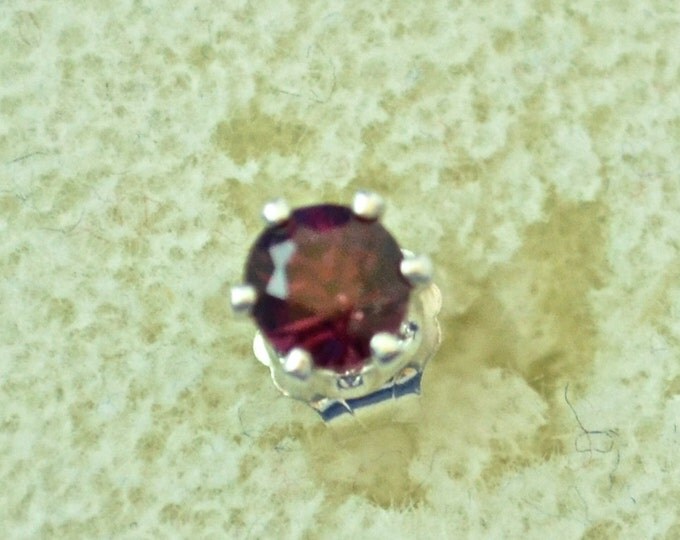 Red Garnet Stud Earrings, 4mm Round, Natural, Set in Sterling Silver E278