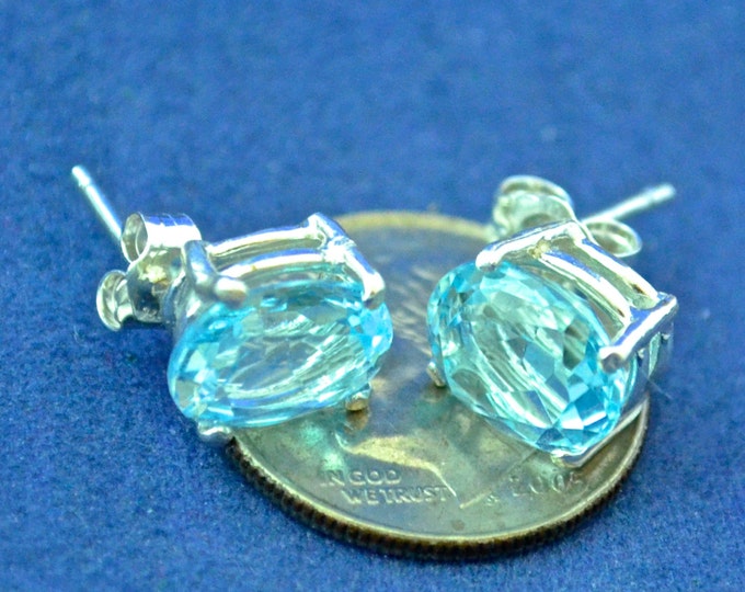 Swiss Topaz Studs, 9x7mm Oval, Natural, Set in Sterling Silver E574