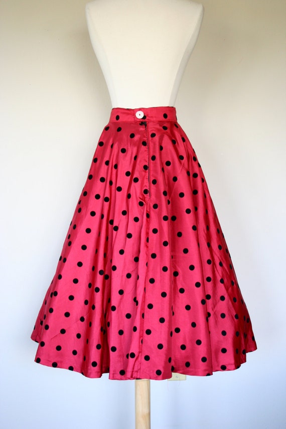 1950's style circle skirt large skirt polk a dot hand