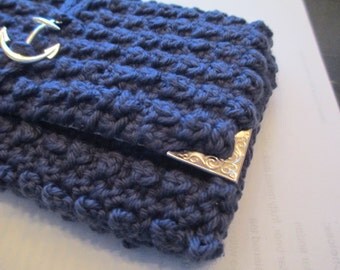 Crocheted nautical clutch