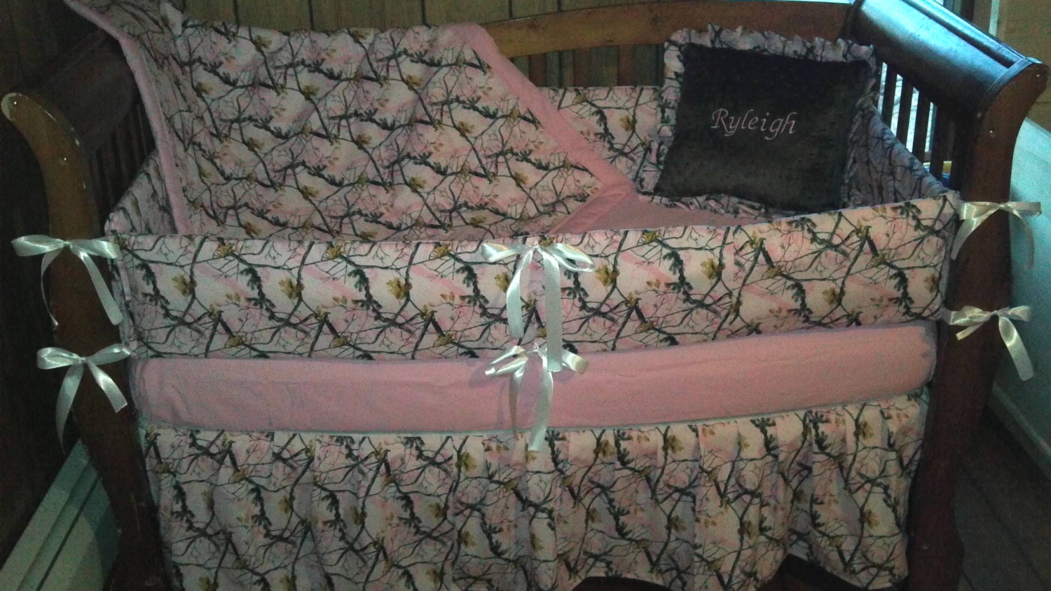 Realtree Pink Camo Crib Bedding / NURSERY Pink Camo BABY CRIB BEDDING