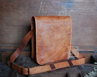 FHT Camel Leather Messenger Bag Shoulder Satchel 9"x11" Full Flap