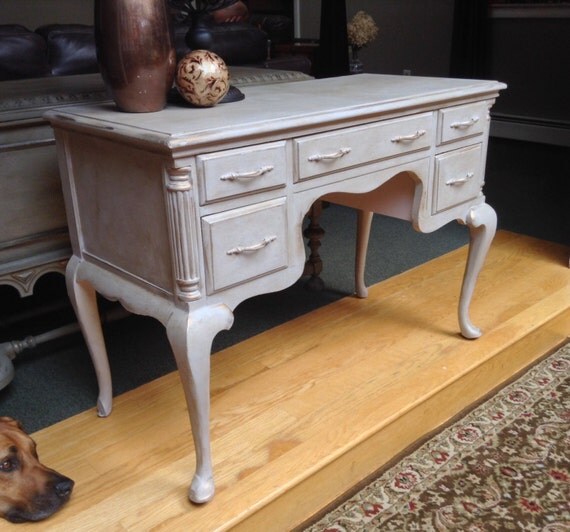 Items similar to Vanity desk similar available for order on Etsy