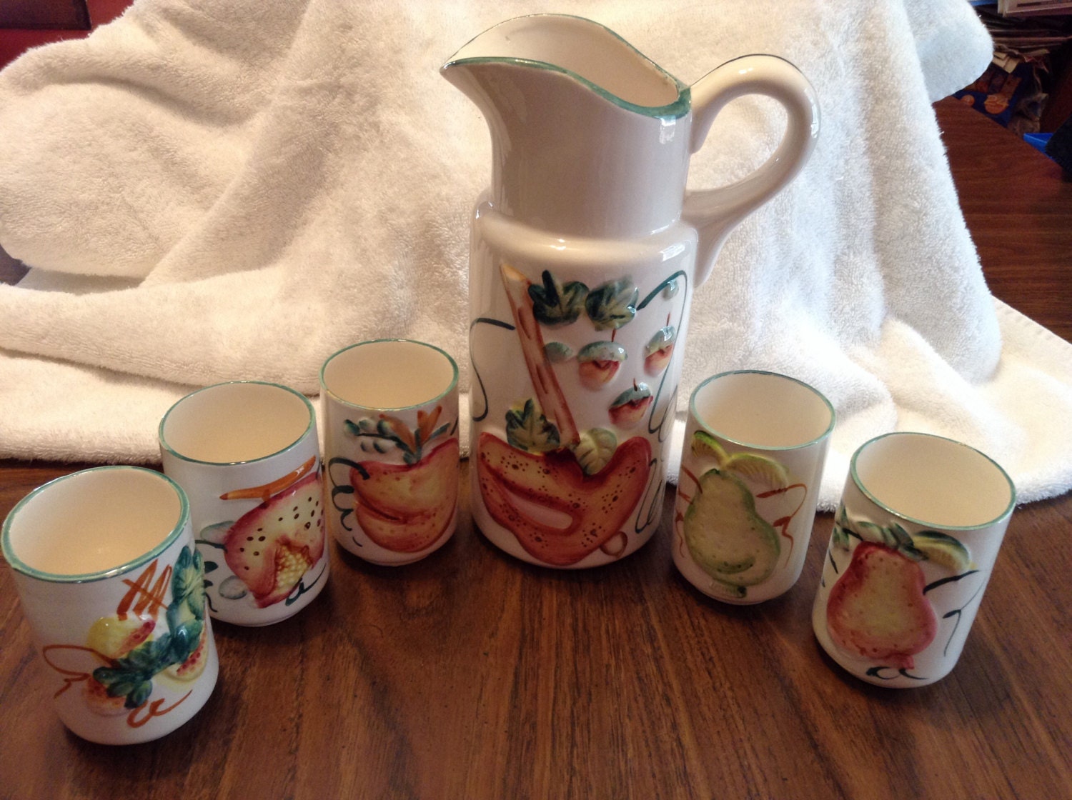 Vintage ceramic Juice Pitcher with 5 Juice Cups Haute Juice