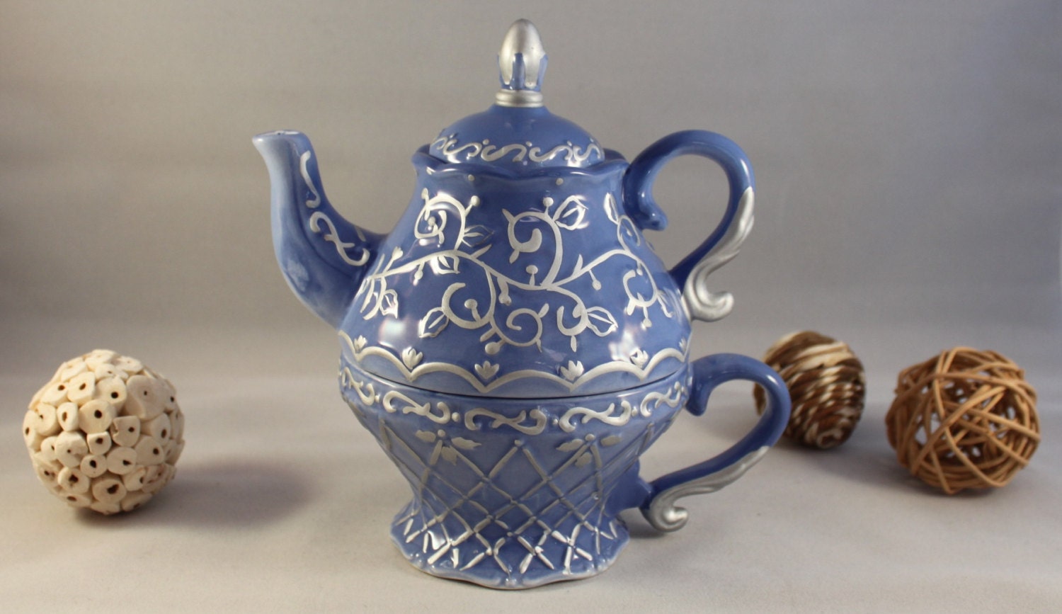 Elegant Tea For One Teapot Set by Make The Season by whatulove