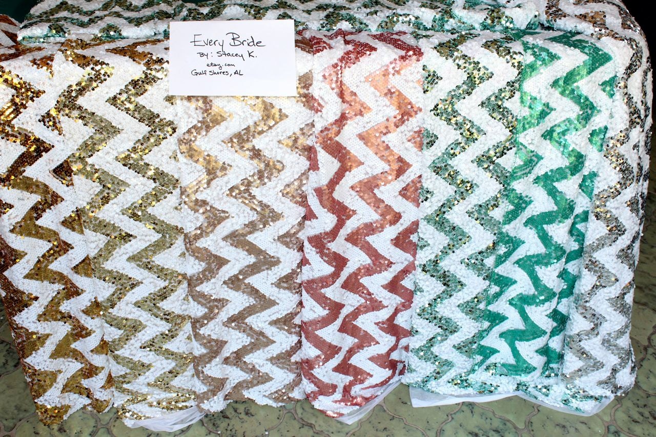 table by table runner tablerunners SPECIAL EveryBride sequin  Chevron 60 runner for length round