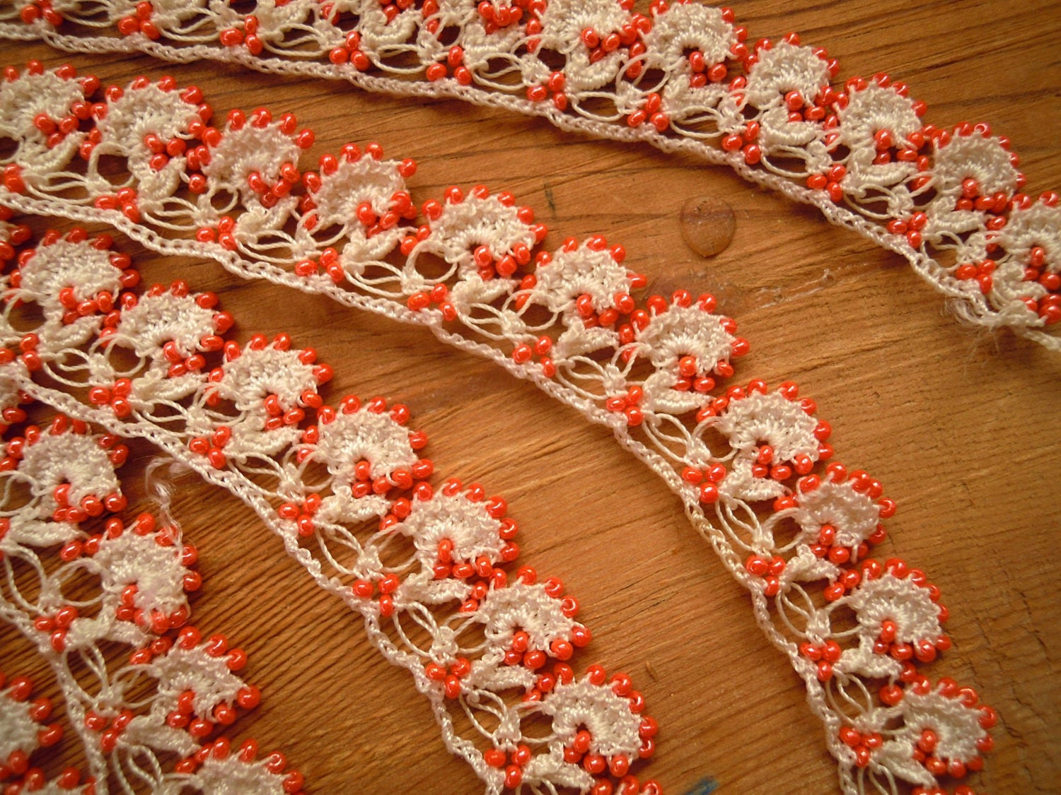 handmade beaded trim orange white oya 3.10 m / 3.4 yard