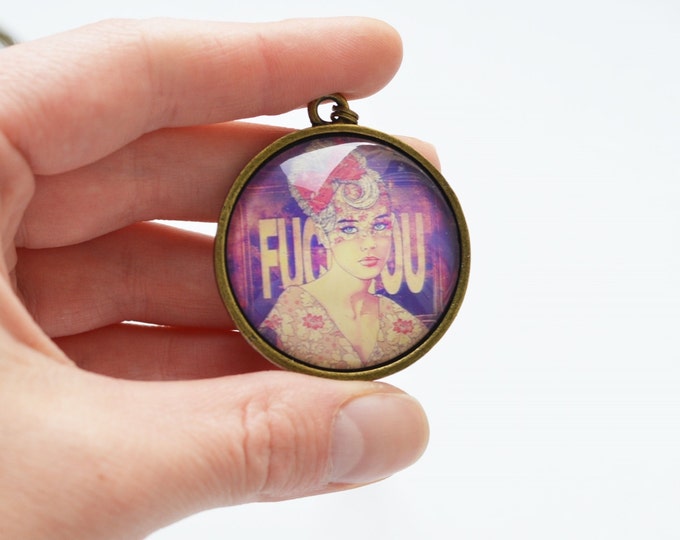 MODERN ART Round pendant metal brass with the image of girls under glass