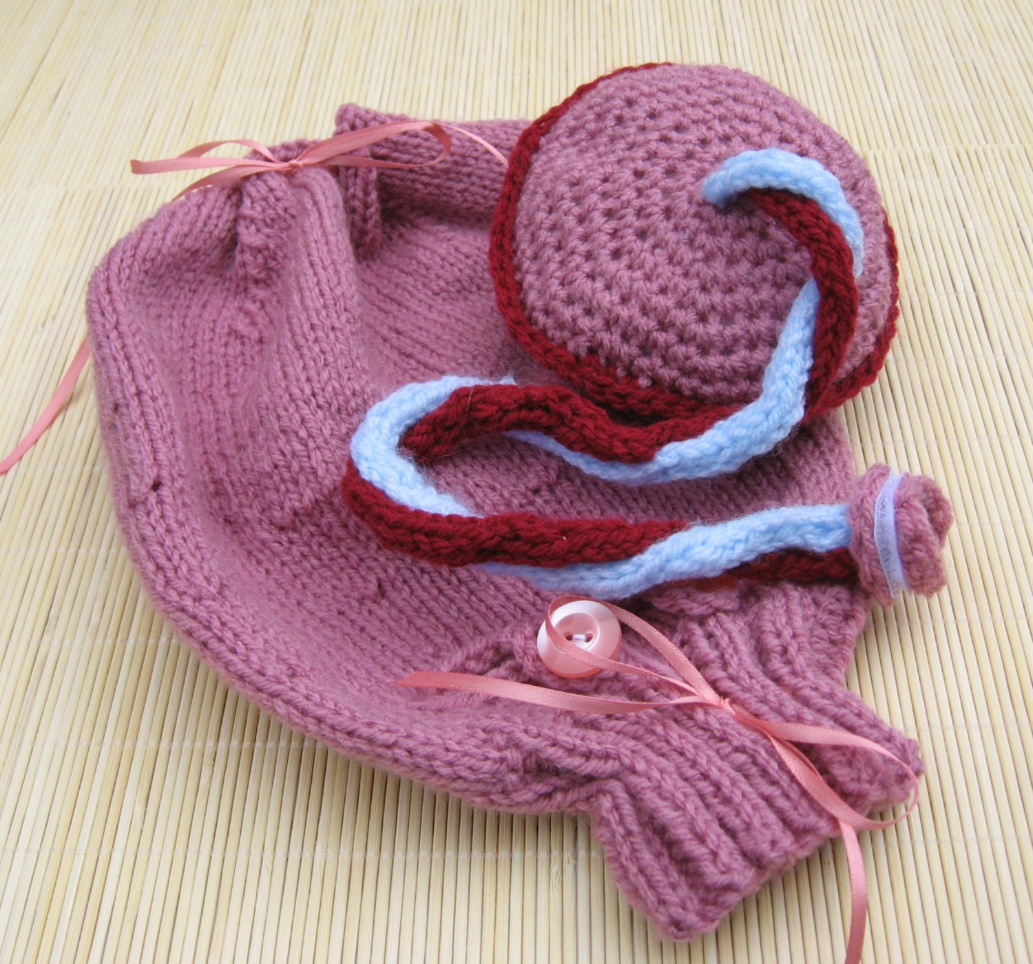 Knitted Uterus with Drawstring Top Caesarian Opening and