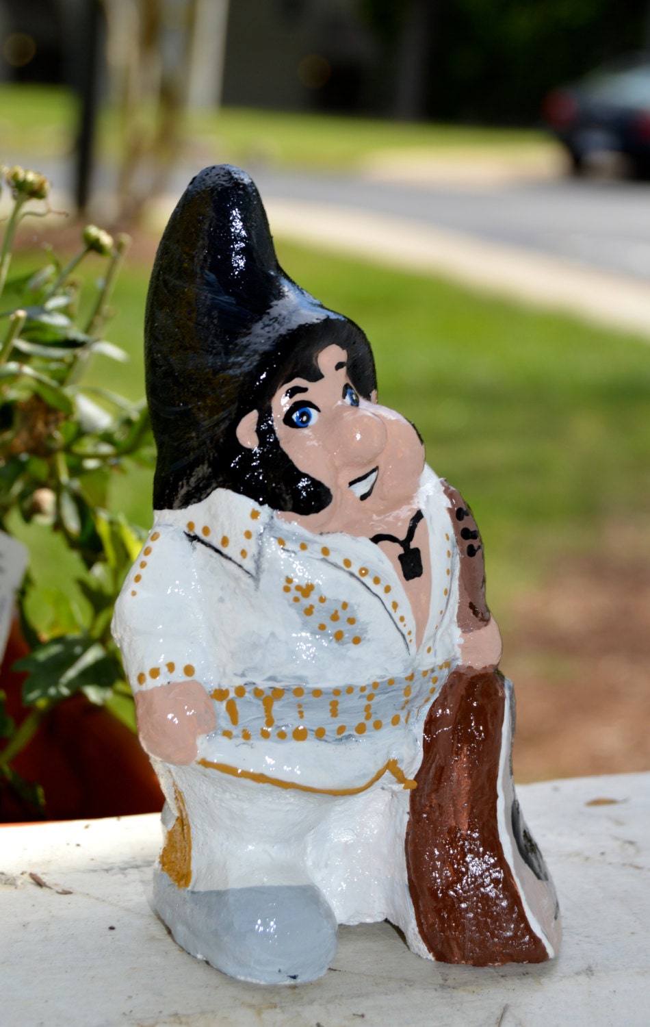 Elvis Presley parody garden gnome 5.5 inches 14cm The King