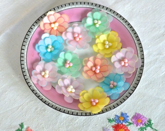 Edible White Daisies 3D Flowers Wafer Paper Boho Wedding Cake
