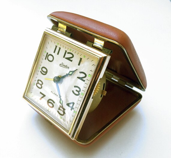 Vintage Wind Up Linden Travel Alarm Clock With Hard Case and