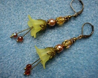 Vintage Inspired Yellow lucite Flower Earrings.