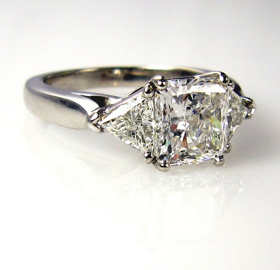 Items similar to Reserved....2.30ct Estate Vintage Radiant Cut Diamond ...