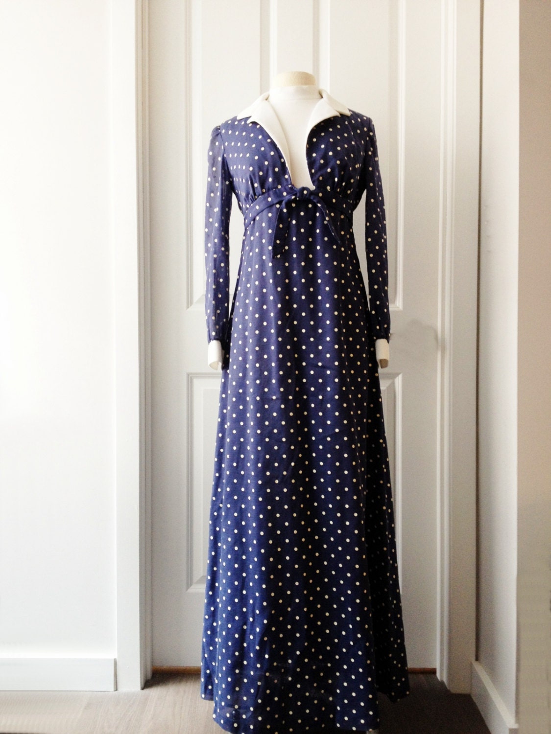 vintage 70s polka dot navy dress sleeveless maxi sundress vintage 70s polka dot navy dress sleeveless maxi sundress