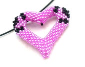 Beaded Heart Necklace, Hot Pink Jewelry, Beadwork Heart Pendant, Rose Love Heart, Pop Art Jewelry, Black & Fuchsia Necklace - Etsy UK Seller
