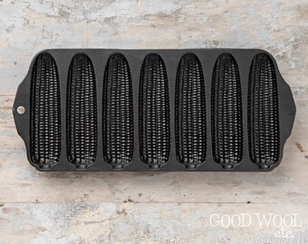 griswold cast iron corn stick pan - #273 - 1930's - 1950's - exc. condition