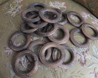 Lovely batch of 18 antique wooden curtain ring carved wood, home decor window dressing veil rideaux and curtain, shabby rustic chic