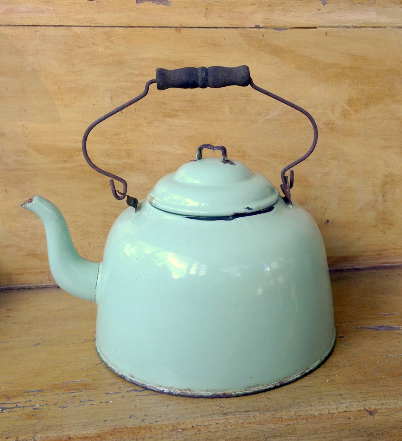 Enamel Kettle Vintage 5