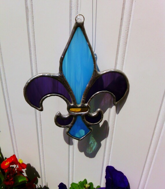 Stained Glass Suncatcher Fleur de Lis Sun Catcher by JBsGlassHouse