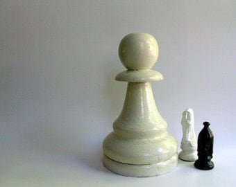 What is the most powerful chess piece besides the Queen? - Quora