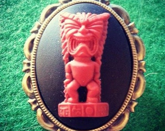 Tiki, Tiki brooch, Tiki jewelry, Tiki wedding, Tiki pin, Luau, Tiki jewelry, Ocean, Beach, Tropical wedding