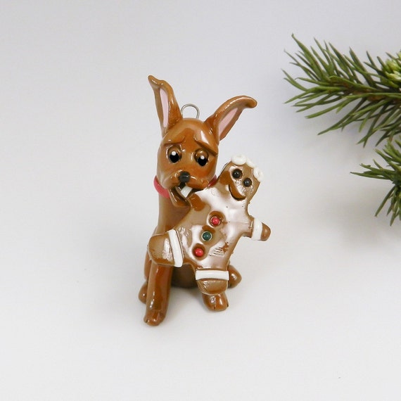 min pin figurine