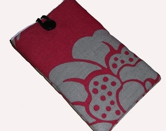 Red RETRO Mobile Cellphone Ipod Gadget Case Pouch Sock PADDED Gift Idea