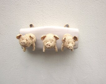 Made to Order, Finger Puppets, Pigs, Kid's Room Decor, Eco Friendly Toy, Wall Hangin, Wood art, animal toy