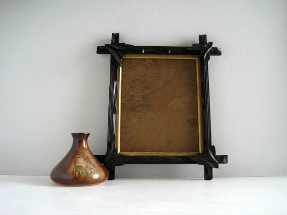 Antique Picture Frame Criss Cross Carved by GoldenDaysAntiques