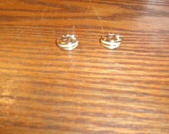 vintage clip on earrings goldtone ivory enamel