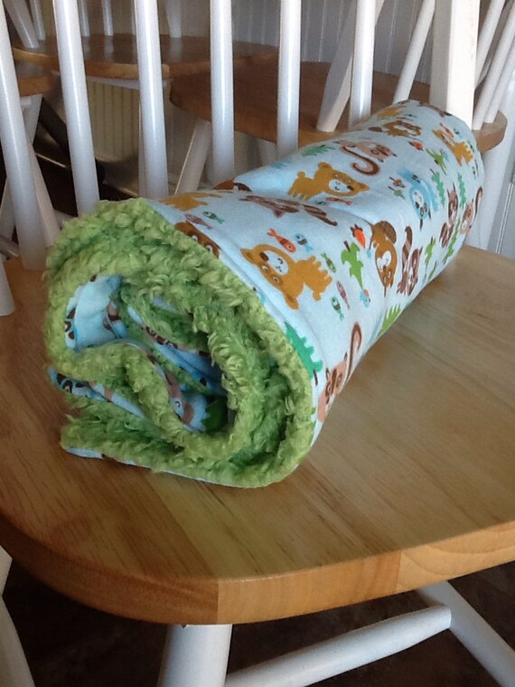 Woodland Creature Tummy Time Blanket with Green by iyuddayou