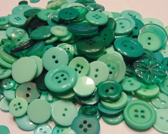 SALE 25 piece assorted mint button mix, 10-25 mm (41)