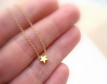 Tiny Gold Necklace, Bridesmaids Necklace, Small Gold Necklace, Dainty Gold Necklace, Little Star Necklace, Bridesmaids Jewelry Gold Necklace