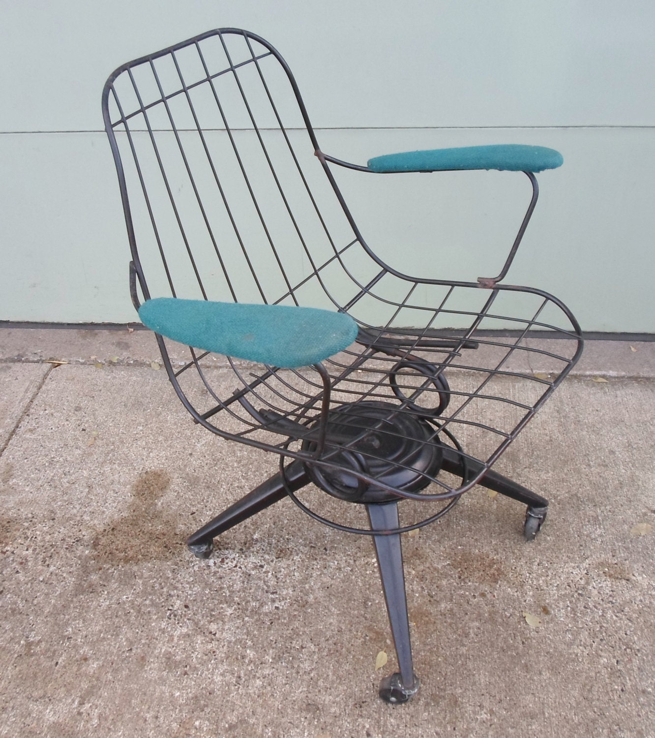 1960'S Homecrest Eames Era Metal Wire Chair Black