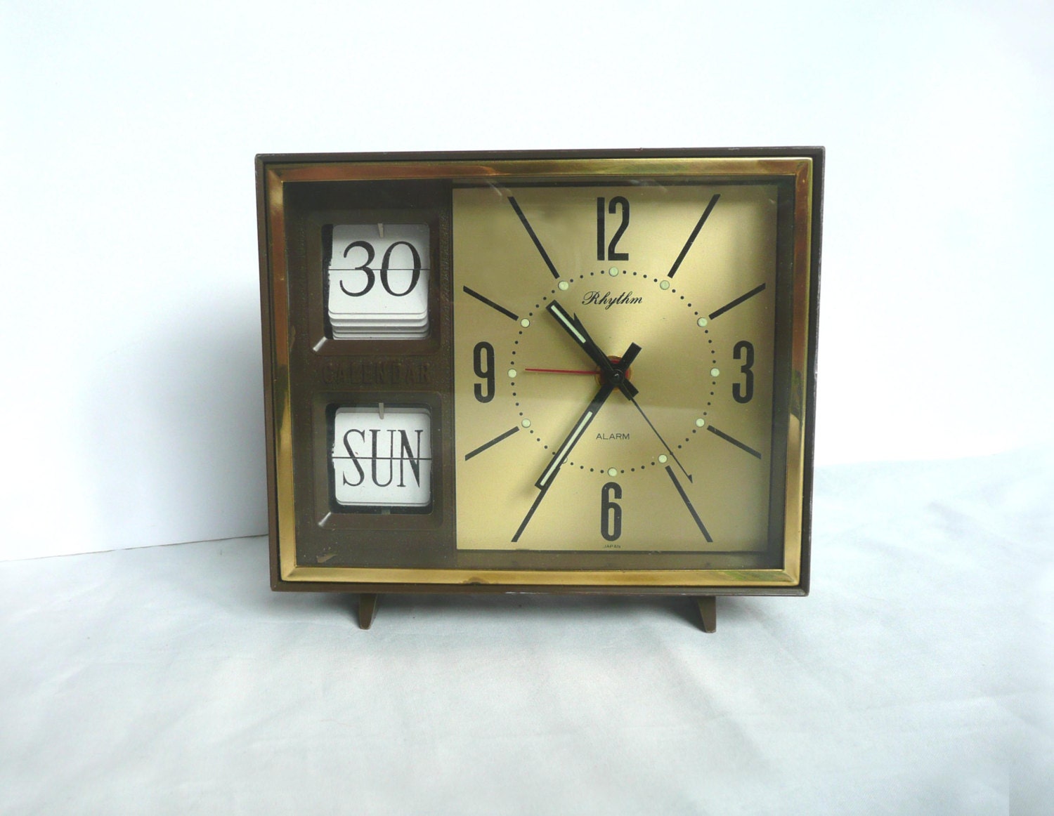 Vintage calendar clock vintage Rhythm clock 1970s wind up
