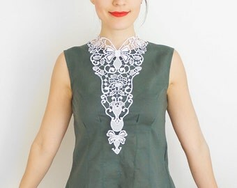 30% Inspiration Venise Lace Necklace Lace Jewelry White Necklace Bib Necklace Statement Necklace Body Jewelry / SALINATRIX