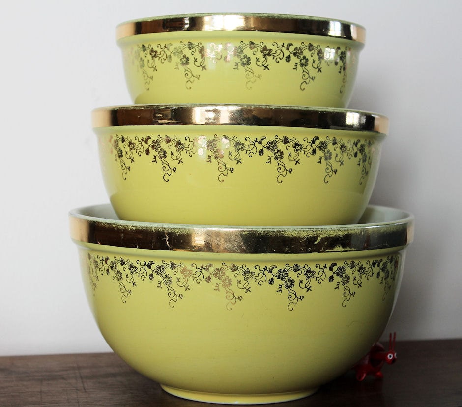 Set of 3 Vintage Sunny Yellow and Gold Trim Hall’s Superior Quality