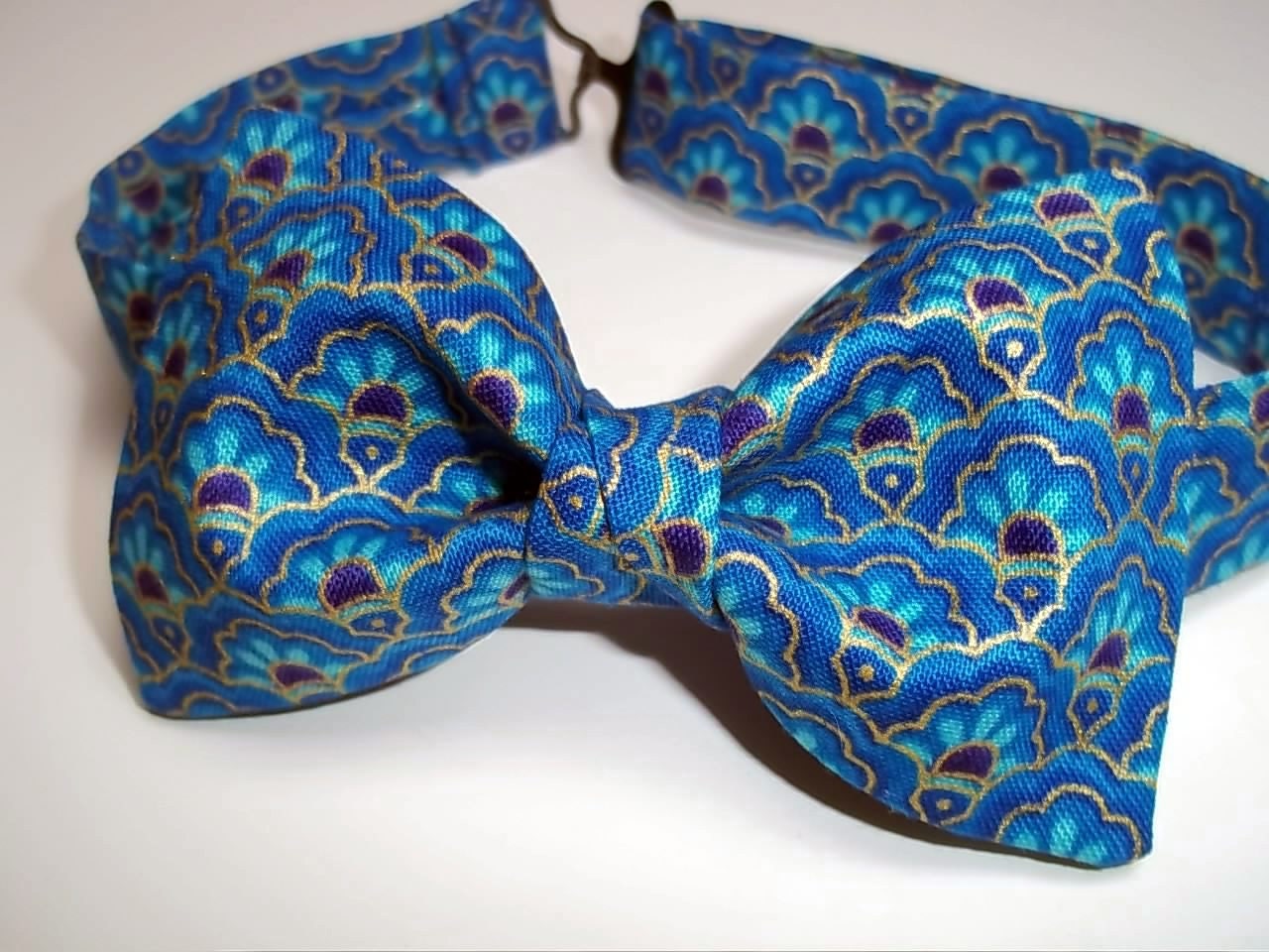 Peacock Blue Bow TieBlue Wedding ColorCobalt by DragonflyBowTies
