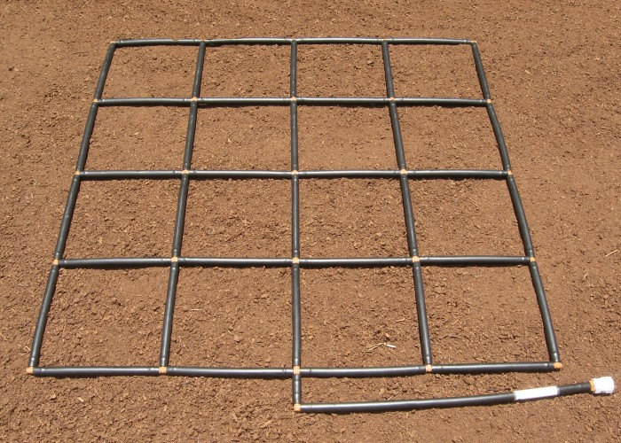 4x4 Garden Grid™ watering system Garden irrigation system