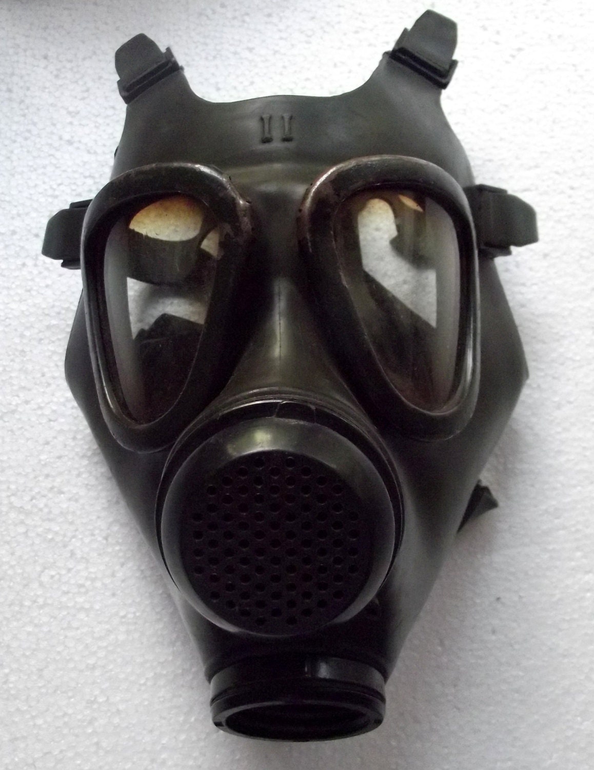 original romanian military army gas mask by LegendaryAntiques