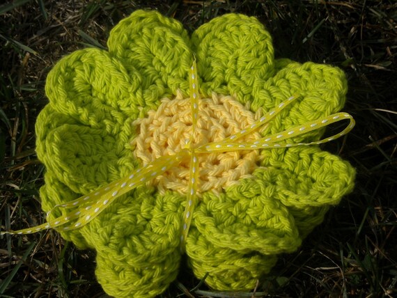 Set of 4 flower coasters