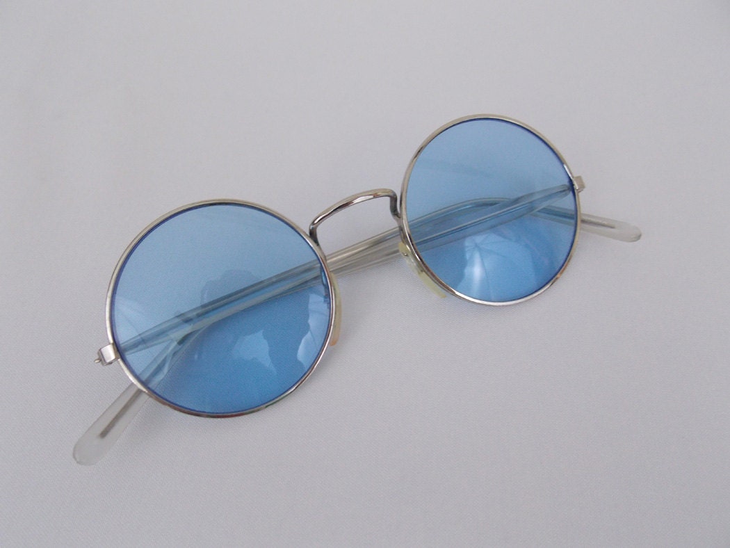 1970's Blue-tinted Hippie Lennon Inspired Sunglasses