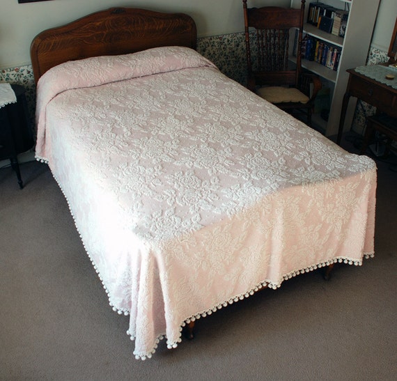 Vintage Fieldcrest Chenille Bedspread Pink by LovelyLinensandMore