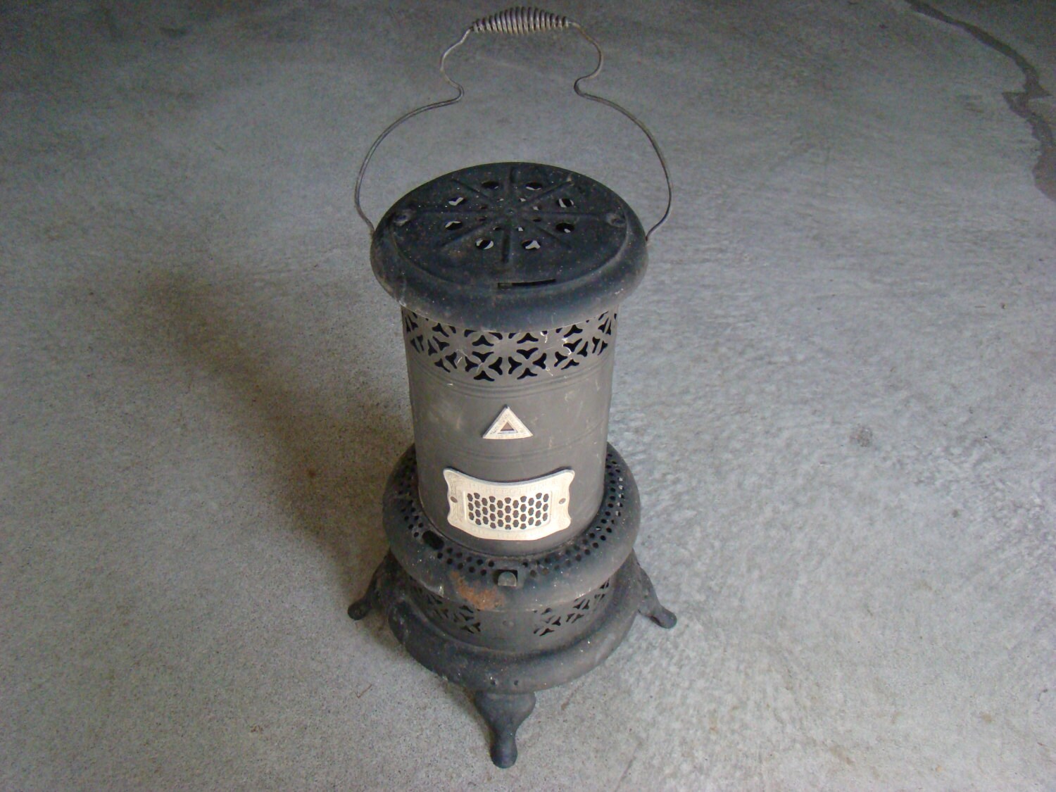 Antique Stove Perfection Oil Heater 1913