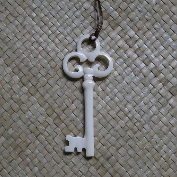 Large Gothic Key Bone Pendant, Bali Bone Carving, unique handmade jewelry from Bali