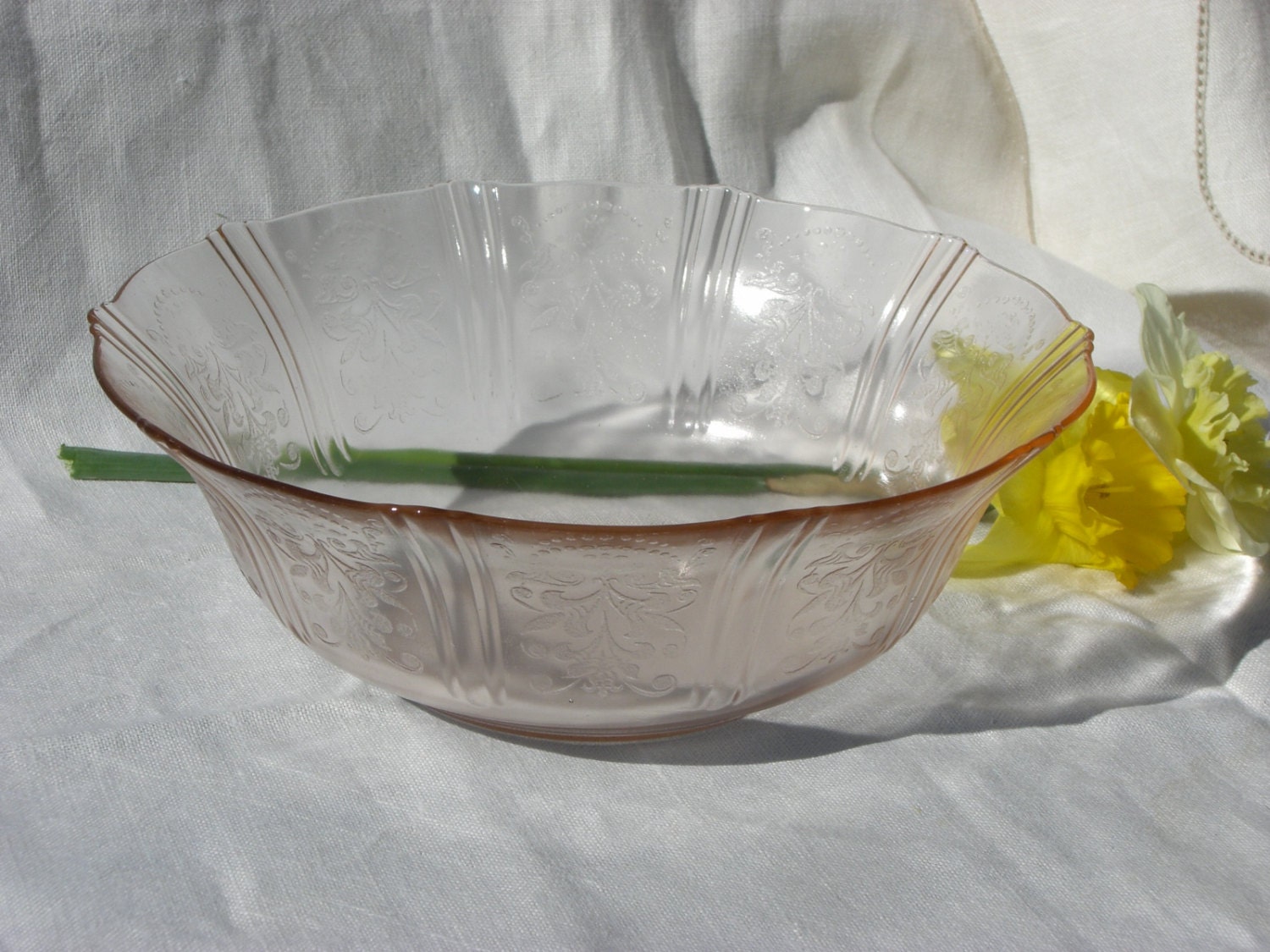 Bowl Pink Depression Glass Fruit Bowl American