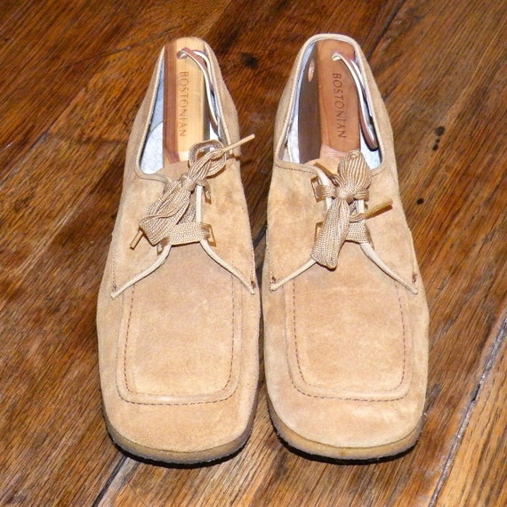 Vintage Tan Hush Puppies Shoes New Old by DaisysVtgClothesLine