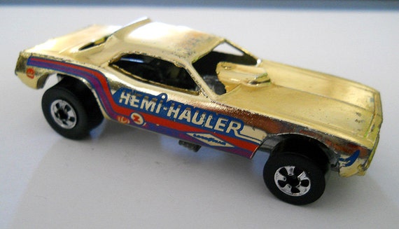 Mattel Hot Wheels Hemi Hauler Gold 1969 Base 1977 Edition 7718