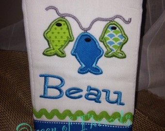 Personalized Baby Boy Birp cloth, Fish Applique Burp Cloth, Baby boy, burp cloths, personalized burp cloth, Shower gift